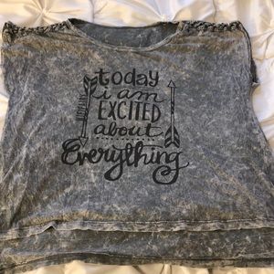 Super cute short sleeve shirt